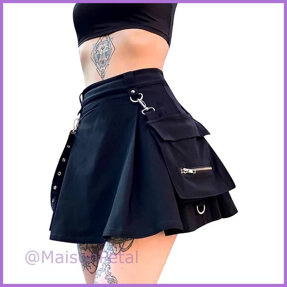 Dresses & Skirts - Polyester Pleated Mini Skirt with Chain High Waisted Tennis Skirt